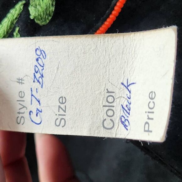 Moyna hand crafted suede bag embroidered beaded floral strap crossbody black NEW - Picture 10 of 10